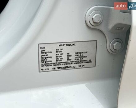 Белый Тесла Model Y, объемом двигателя 0 л и пробегом 89 тыс. км за 30999 $, фото 23 на Automoto.ua