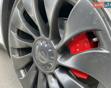 Белый Тесла Model Y, объемом двигателя 0 л и пробегом 4 тыс. км за 29800 $, фото 34 на Automoto.ua