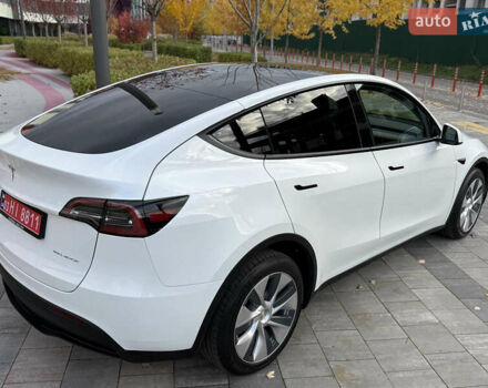 Белый Тесла Model Y, объемом двигателя 0 л и пробегом 25 тыс. км за 32500 $, фото 10 на Automoto.ua