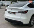 Білий Тесла Model Y, об'ємом двигуна 0 л та пробігом 47 тис. км за 26500 $, фото 23 на Automoto.ua