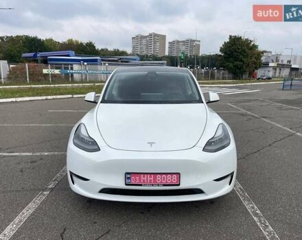 Белый Тесла Model Y, объемом двигателя 0 л и пробегом 42 тыс. км за 36500 $, фото 4 на Automoto.ua