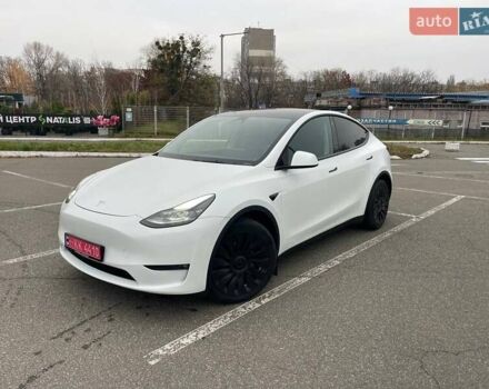 Белый Тесла Model Y, объемом двигателя 0 л и пробегом 39 тыс. км за 36900 $, фото 2 на Automoto.ua