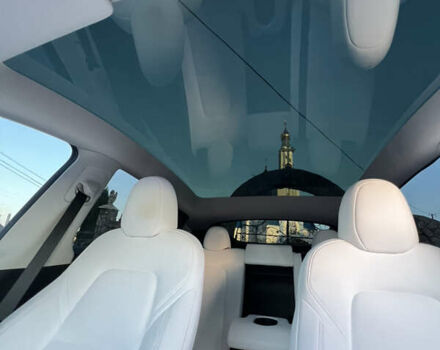 Тесла Model Y 2023 в Шаргороде на Automoto.ua Белый Тесла Model Y, объемом двигателя 0 л и пробегом 81 тыс. км за 31900 $, фото 23 на Automoto.ua