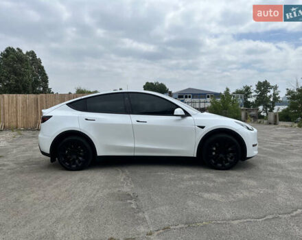 Белый Тесла Model Y, объемом двигателя 0 л и пробегом 40 тыс. км за 29500 $, фото 4 на Automoto.ua
