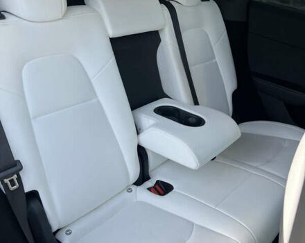 Тесла Model Y 2023 в Шаргороде на Automoto.ua Белый Тесла Model Y, объемом двигателя 0 л и пробегом 81 тыс. км за 31900 $, фото 35 на Automoto.ua