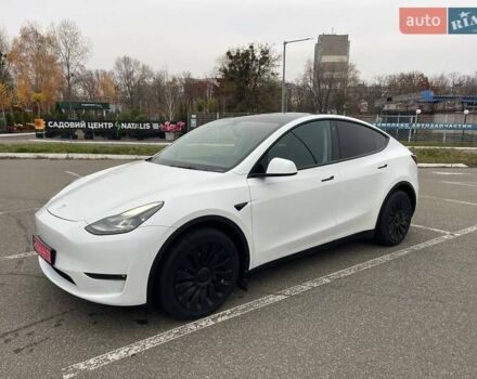 Белый Тесла Model Y, объемом двигателя 0 л и пробегом 39 тыс. км за 36900 $, фото 3 на Automoto.ua