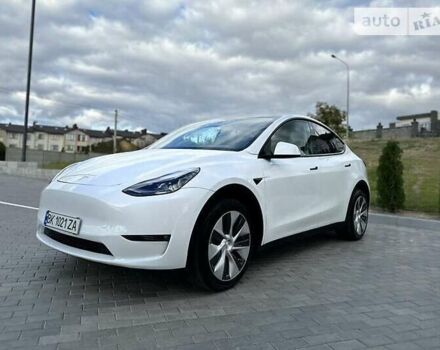 Білий Тесла Model Y, об'ємом двигуна 0 л та пробігом 15 тис. км за 31100 $, фото 3 на Automoto.ua