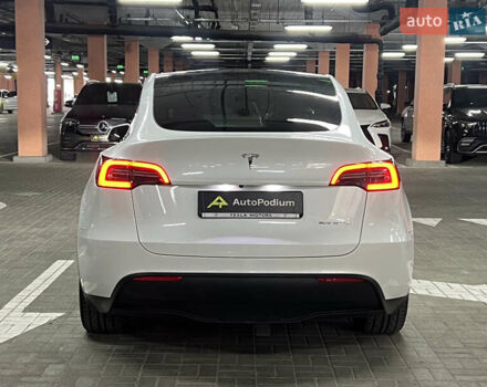 Белый Тесла Model Y, объемом двигателя 0 л и пробегом 71 тыс. км за 35900 $, фото 3 на Automoto.ua