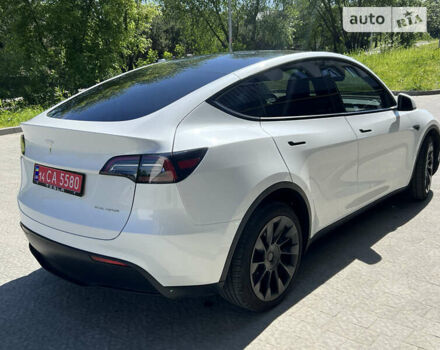 Белый Тесла Model Y, объемом двигателя 0 л и пробегом 12 тыс. км за 38900 $, фото 5 на Automoto.ua