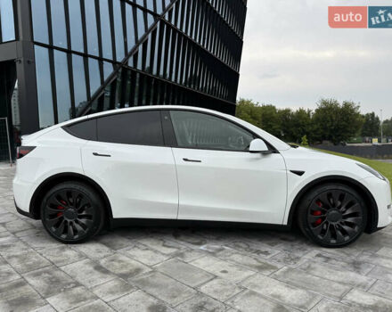 Белый Тесла Model Y, объемом двигателя 0 л и пробегом 45 тыс. км за 34500 $, фото 9 на Automoto.ua