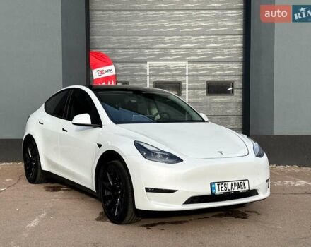 Белый Тесла Model Y, объемом двигателя 0 л и пробегом 89 тыс. км за 30999 $, фото 11 на Automoto.ua