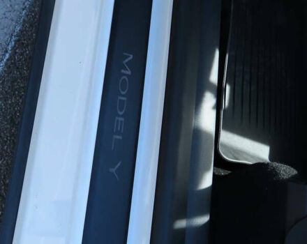 Белый Тесла Model Y, объемом двигателя 0 л и пробегом 41 тыс. км за 27000 $, фото 22 на Automoto.ua