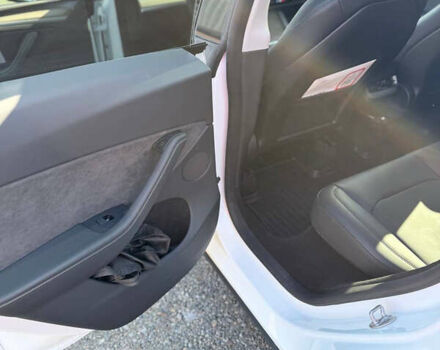 Білий Тесла Model Y, об'ємом двигуна 0 л та пробігом 23 тис. км за 28500 $, фото 15 на Automoto.ua