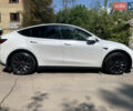 Белый Тесла Model Y, объемом двигателя 0 л и пробегом 64 тыс. км за 28500 $, фото 1 на Automoto.ua