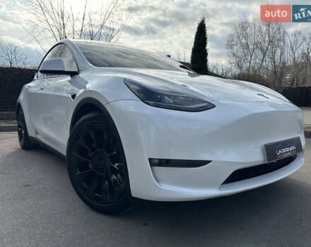 Белый Тесла Model Y, объемом двигателя 0 л и пробегом 12 тыс. км за 32000 $, фото 5 на Automoto.ua