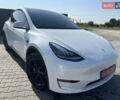 Білий Тесла Model Y, об'ємом двигуна 0 л та пробігом 43 тис. км за 29500 $, фото 1 на Automoto.ua