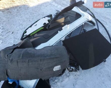 Белый Тесла Model Y, объемом двигателя 0 л и пробегом 25 тыс. км за 13000 $, фото 12 на Automoto.ua