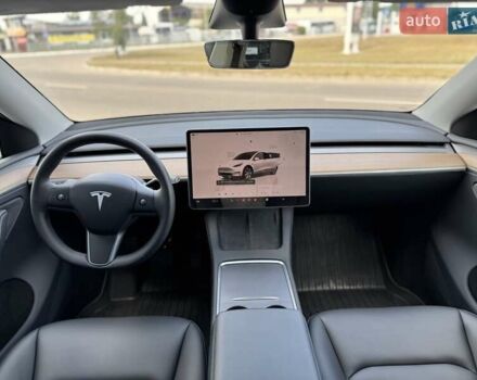 Белый Тесла Model Y, объемом двигателя 0 л и пробегом 6 тыс. км за 38000 $, фото 11 на Automoto.ua