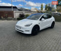 Белый Тесла Model Y, объемом двигателя 0 л и пробегом 98 тыс. км за 28000 $, фото 3 на Automoto.ua