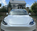 Белый Тесла Model Y, объемом двигателя 0 л и пробегом 43 тыс. км за 26000 $, фото 2 на Automoto.ua