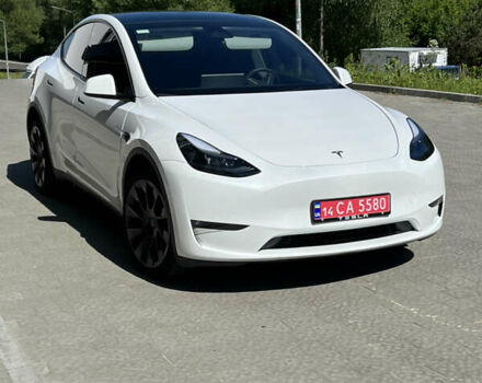 Белый Тесла Model Y, объемом двигателя 0 л и пробегом 12 тыс. км за 38900 $, фото 8 на Automoto.ua