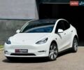 Белый Тесла Model Y, объемом двигателя 0 л и пробегом 48 тыс. км за 25000 $, фото 1 на Automoto.ua