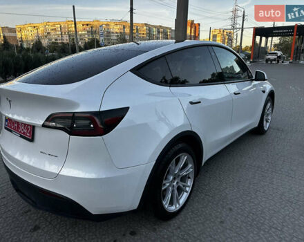 Білий Тесла Model Y, об'ємом двигуна 0 л та пробігом 42 тис. км за 29500 $, фото 5 на Automoto.ua