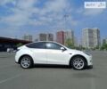 Белый Тесла Model Y, объемом двигателя 0 л и пробегом 44 тыс. км за 29800 $, фото 2 на Automoto.ua