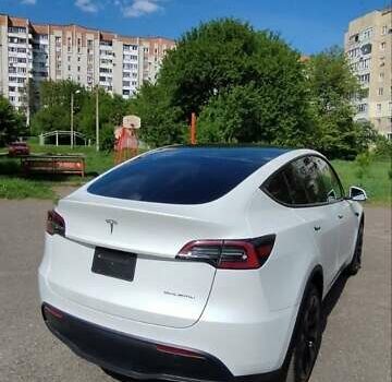 Белый Тесла Model Y, объемом двигателя 0 л и пробегом 1 тыс. км за 38000 $, фото 27 на Automoto.ua