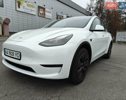 Белый Тесла Model Y, объемом двигателя 0 л и пробегом 18 тыс. км за 29000 $, фото 5 на Automoto.ua