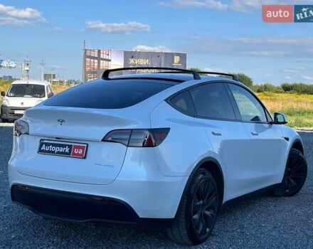 Белый Тесла Model Y, объемом двигателя 0 л и пробегом 34 тыс. км за 30890 $, фото 9 на Automoto.ua