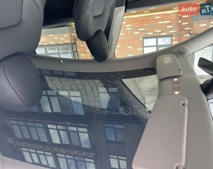 Белый Тесла Model Y, объемом двигателя 0 л и пробегом 2 тыс. км за 34500 $, фото 36 на Automoto.ua