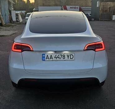 Белый Тесла Model Y, объемом двигателя 0 л и пробегом 1 тыс. км за 39000 $, фото 3 на Automoto.ua