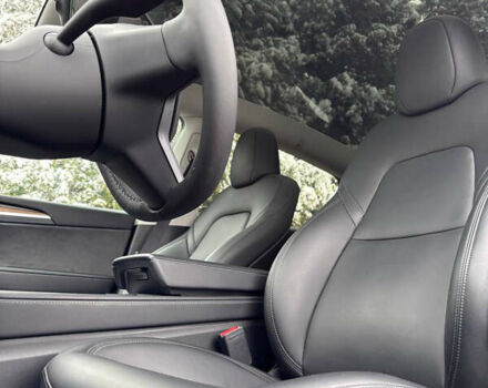 Белый Тесла Model Y, объемом двигателя 0 л и пробегом 16 тыс. км за 30999 $, фото 57 на Automoto.ua