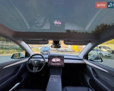 Белый Тесла Model Y, объемом двигателя 0 л и пробегом 23 тыс. км за 29999 $, фото 17 на Automoto.ua