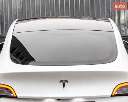 Білий Тесла Model Y, об'ємом двигуна 0 л та пробігом 11 тис. км за 30000 $, фото 13 на Automoto.ua