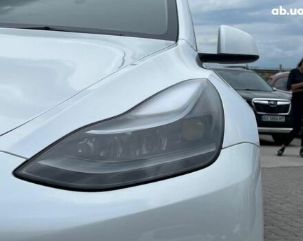 Белый Тесла Model Y, объемом двигателя 0 л и пробегом 33 тыс. км за 34890 $, фото 1 на Automoto.ua