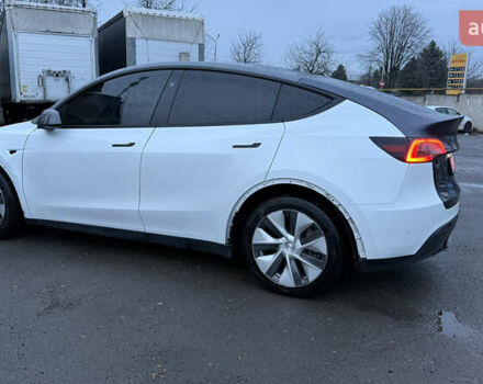 Білий Тесла Model Y, об'ємом двигуна 0 л та пробігом 96 тис. км за 19900 $, фото 4 на Automoto.ua