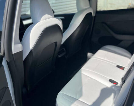 Белый Тесла Model Y, объемом двигателя 0 л и пробегом 39 тыс. км за 30999 $, фото 16 на Automoto.ua
