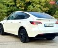 Белый Тесла Model Y, объемом двигателя 0 л и пробегом 3 тыс. км за 34498 $, фото 8 на Automoto.ua