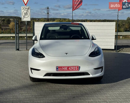 Белый Тесла Model Y, объемом двигателя 0 л и пробегом 26 тыс. км за 29900 $, фото 67 на Automoto.ua