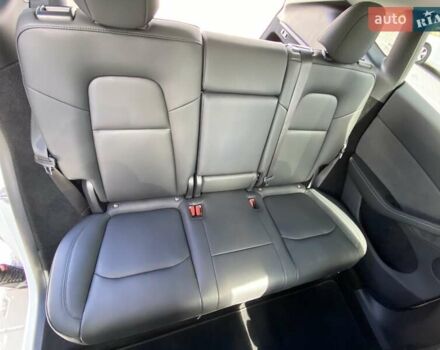 Белый Тесла Model Y, объемом двигателя 0 л и пробегом 11 тыс. км за 34800 $, фото 20 на Automoto.ua