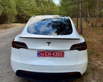 Белый Тесла Model Y, объемом двигателя 0 л и пробегом 4 тыс. км за 32700 $, фото 4 на Automoto.ua