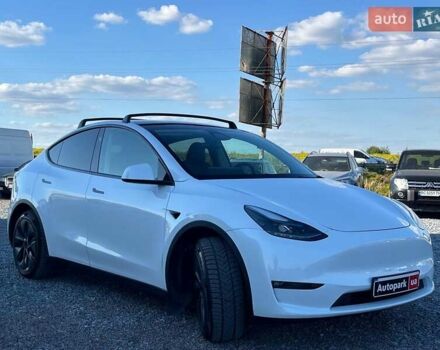 Белый Тесла Model Y, объемом двигателя 0 л и пробегом 34 тыс. км за 30890 $, фото 2 на Automoto.ua