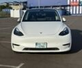 Белый Тесла Model Y, объемом двигателя 0 л и пробегом 8 тыс. км за 34999 $, фото 1 на Automoto.ua