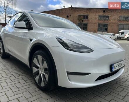 Белый Тесла Model Y, объемом двигателя 0 л и пробегом 2 тыс. км за 34500 $, фото 3 на Automoto.ua