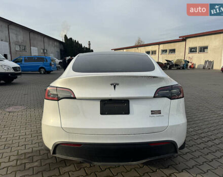 Белый Тесла Model Y, объемом двигателя 0 л и пробегом 5 тыс. км за 17800 $, фото 1 на Automoto.ua