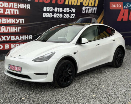 Белый Тесла Model Y, объемом двигателя 0 л и пробегом 23 тыс. км за 26500 $, фото 2 на Automoto.ua