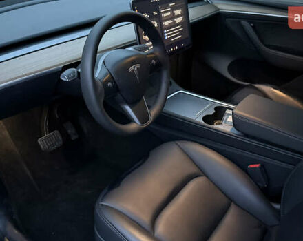 Білий Тесла Model Y, об'ємом двигуна 0 л та пробігом 96 тис. км за 19900 $, фото 16 на Automoto.ua