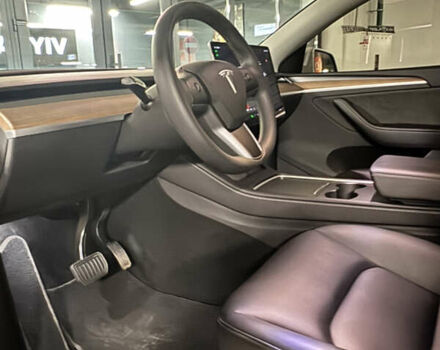 Белый Тесла Model Y, объемом двигателя 0 л и пробегом 32 тыс. км за 29500 $, фото 9 на Automoto.ua